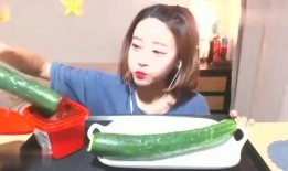 娱乐吃瓜酱手机掉水里,娱乐吃瓜酱的惊魂一幕