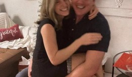 我朋友的丈夫手机在线观看中文,夫妻共度美好时光